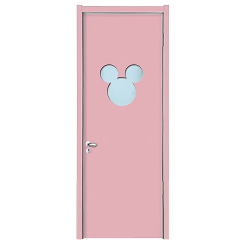 Деревянная дверь